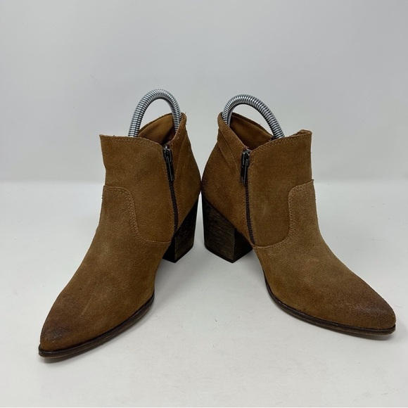 Steve Madden Tan Leather Western Style Pointed Toe Ankle Boots Size 36 Zipper - Picture 13 of 13